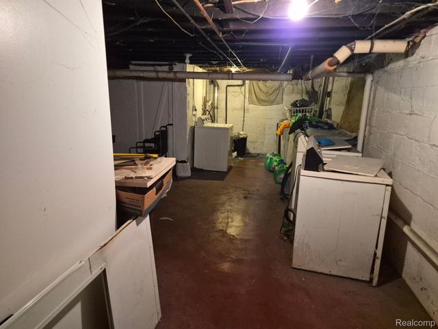 300 2nd Street, Wyandotte, MI 48192