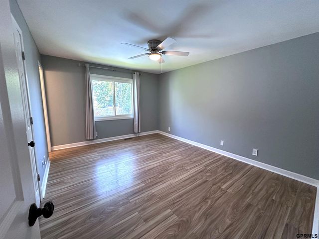 3322 Canyon Road, Lincoln, NE 68516