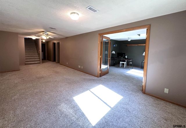 3322 Canyon Road, Lincoln, NE 68516