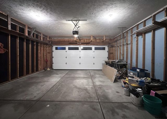 3322 Canyon Road, Lincoln, NE 68516