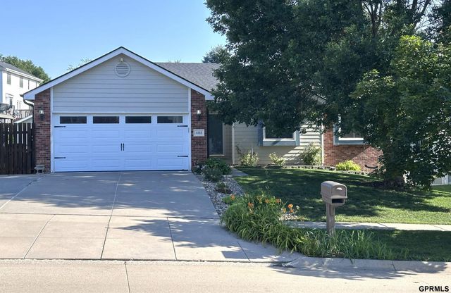 3322 Canyon Road, Lincoln, NE 68516