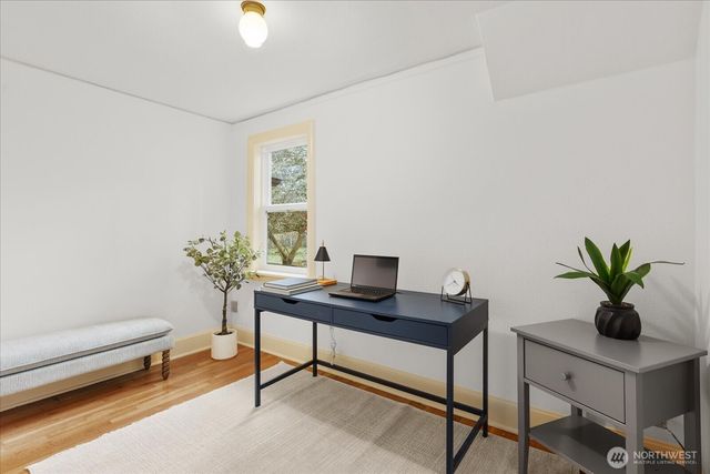 10740 Interlake Avenue N, Seattle, WA 98133