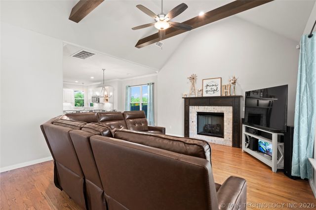 10202 S 226th East Avenue, Broken Arrow, OK 74014