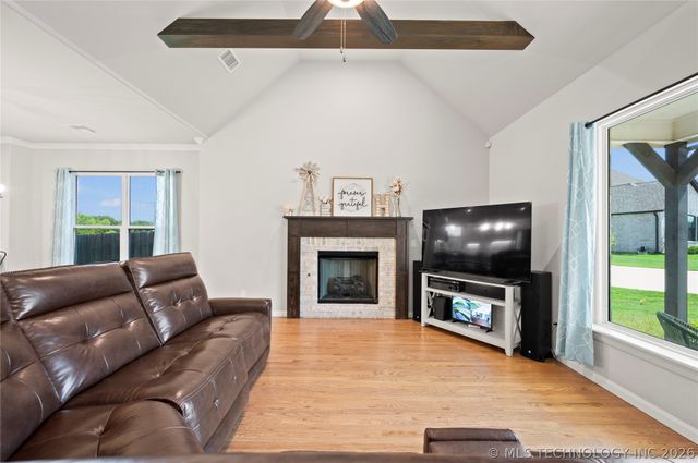 10202 S 226th East Avenue, Broken Arrow, OK 74014