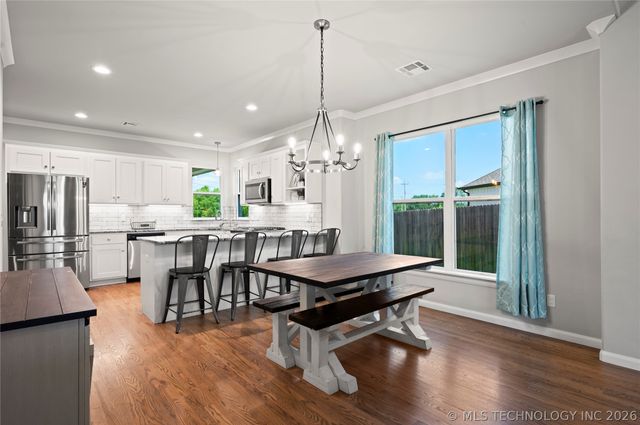 10202 S 226th East Avenue, Broken Arrow, OK 74014