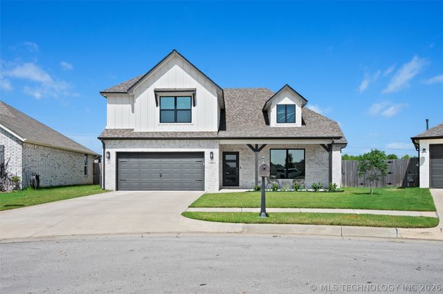 10202 S 226th East Avenue, Broken Arrow, OK 74014