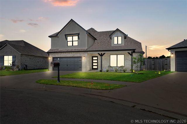 10202 S 226th East Avenue, Broken Arrow, OK 74014