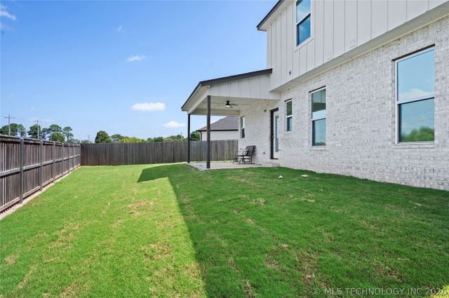 10202 S 226th East Avenue, Broken Arrow, OK 74014