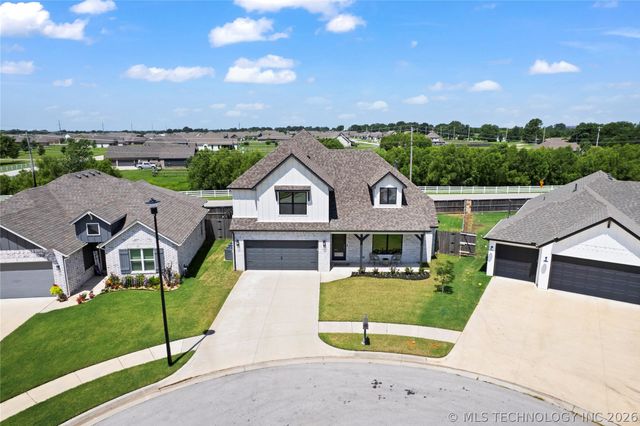 10202 S 226th East Avenue, Broken Arrow, OK 74014