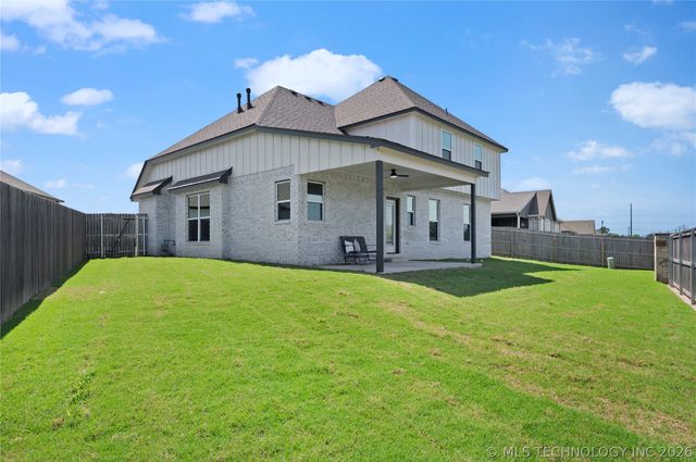 10202 S 226th East Avenue, Broken Arrow, OK 74014