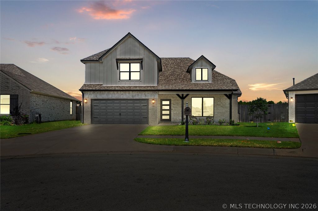 10202 S 226th East Avenue, Broken Arrow, OK 74014