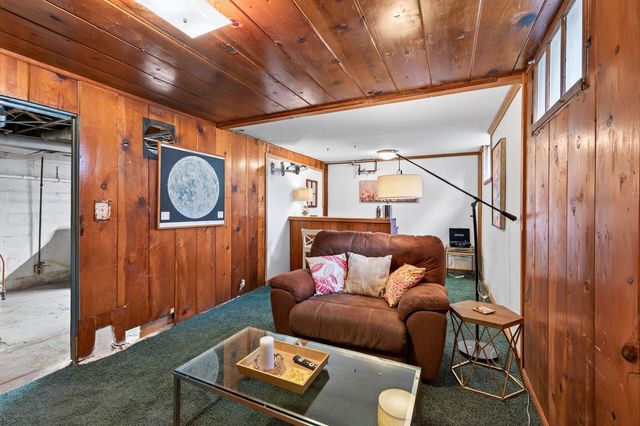 1110 5th Avenue S, South Saint Paul, MN 55075