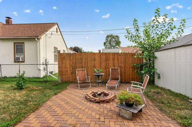 1110 5th Avenue S, South Saint Paul, MN 55075