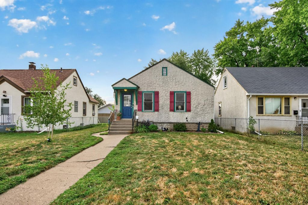 1110 5th Avenue S, South Saint Paul, MN 55075 — photo 2