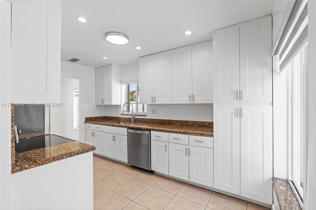 5103 SW 128th Pl, Miami, FL 33175