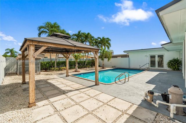 5103 SW 128th Pl, Miami, FL 33175