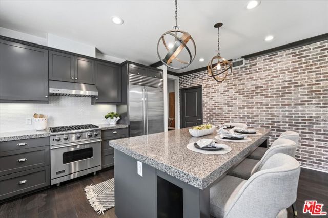 12534 W Fielding Circle 3, Los Angeles, CA 90094