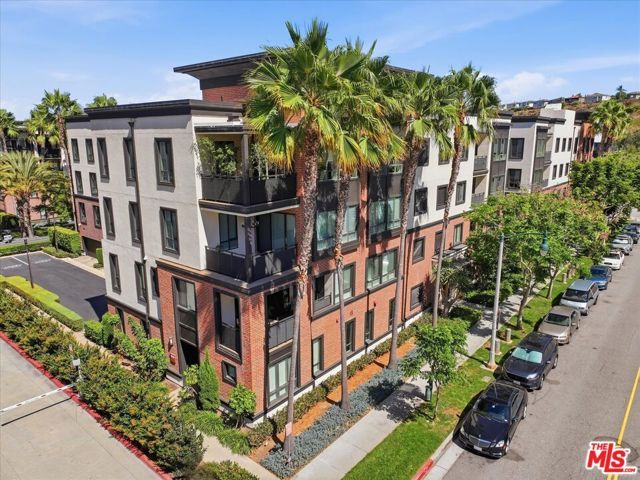 12534 W Fielding Circle 3, Los Angeles, CA 90094