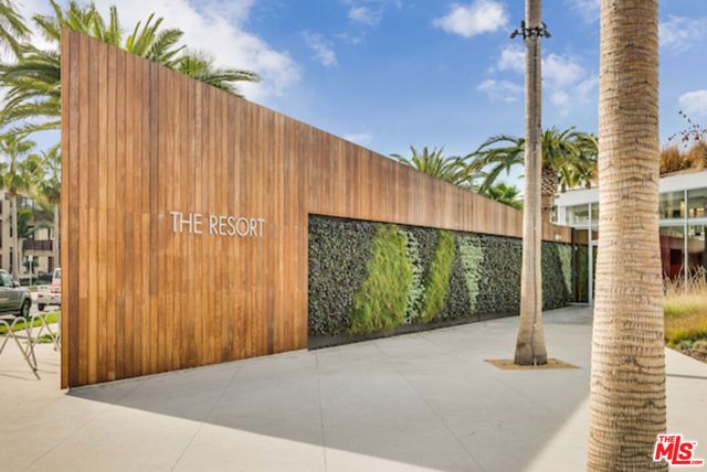 12534 W Fielding Circle 3, Los Angeles, CA 90094