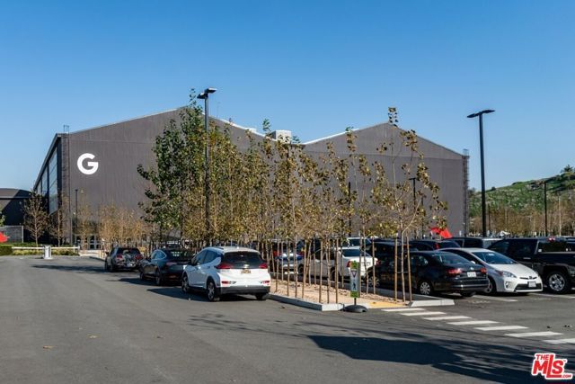 12534 W Fielding Circle 3, Los Angeles, CA 90094