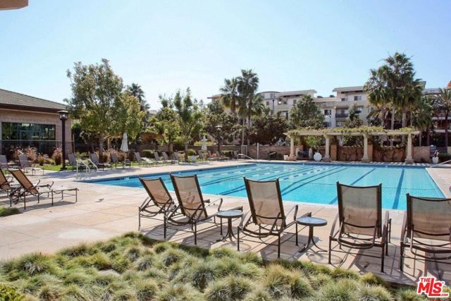 12534 W Fielding Circle 3, Los Angeles, CA 90094