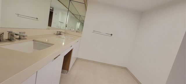 19355 Turnberry Way 23f, Aventura, FL 33180