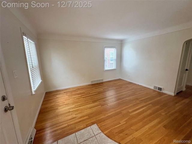 15566 HORGER Avenue, Allen Park, MI 48101