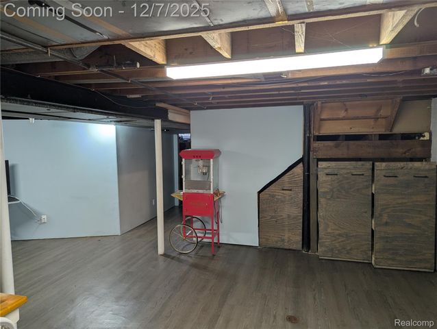 15566 HORGER Avenue, Allen Park, MI 48101