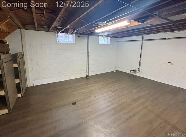 15566 HORGER Avenue, Allen Park, MI 48101