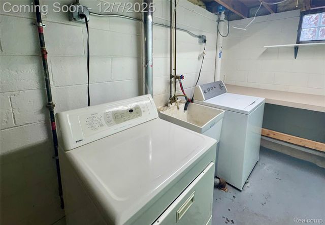 15566 HORGER Avenue, Allen Park, MI 48101