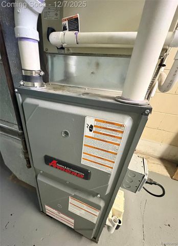 15566 HORGER Avenue, Allen Park, MI 48101