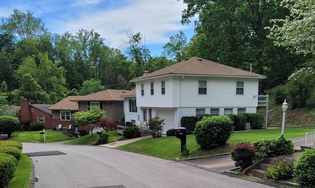 2067 Glenwood Terrace, Huntington, WV 25701