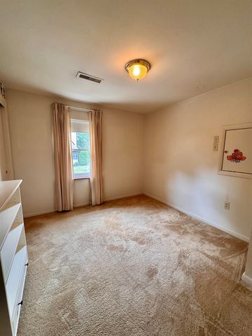 2067 Glenwood Terrace, Huntington, WV 25701