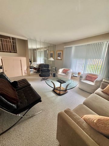 2067 Glenwood Terrace, Huntington, WV 25701