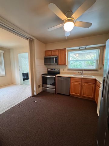 2067 Glenwood Terrace, Huntington, WV 25701