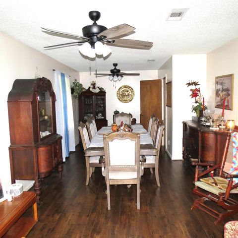 8450 Victoria Drive, Pine Bluff, AR 71603
