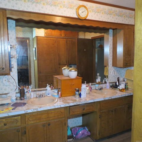 8450 Victoria Drive, Pine Bluff, AR 71603
