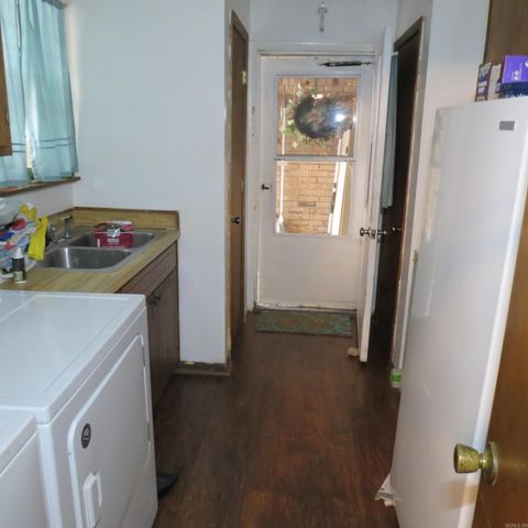 8450 Victoria Drive, Pine Bluff, AR 71603