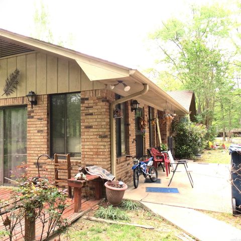 8450 Victoria Drive, Pine Bluff, AR 71603
