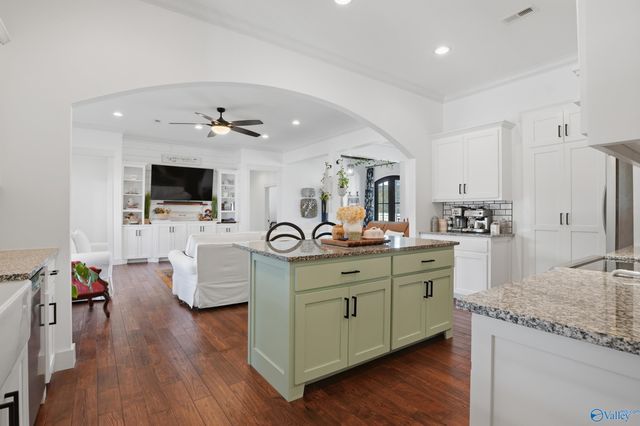 602 Country Club Road, Albertville, AL 35951