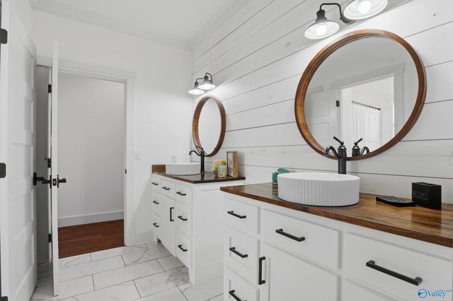 602 Country Club Road, Albertville, AL 35951