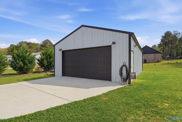 602 Country Club Road, Albertville, AL 35951