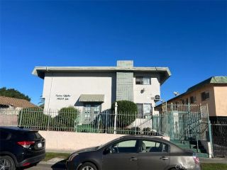 1451 W 105th Street 2, Los Angeles, CA 90047