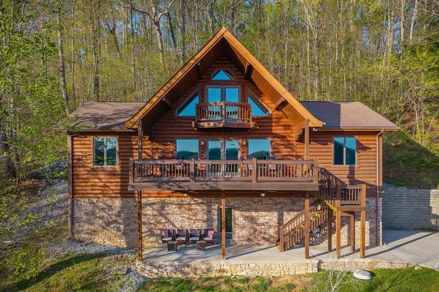 245 Nadia Ln, Smithville, TN 37166