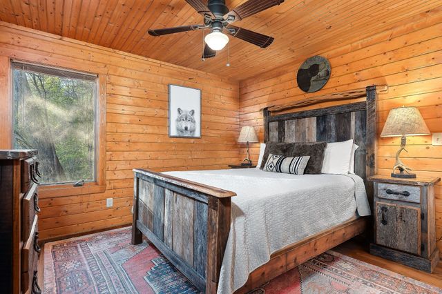 245 Nadia Ln, Smithville, TN 37166