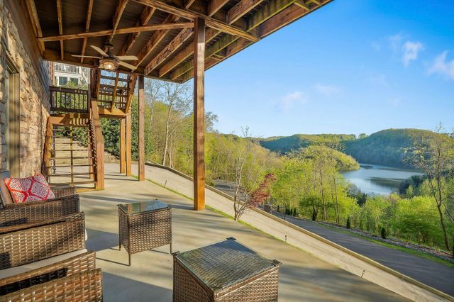 245 Nadia Ln, Smithville, TN 37166