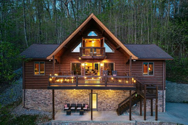 245 Nadia Ln, Smithville, TN 37166