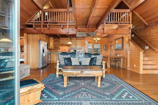 245 Nadia Ln, Smithville, TN 37166