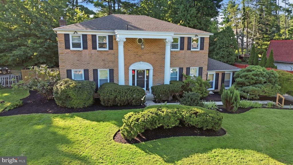 331 DOGWOOD LN, ELKINS PARK, PA 19027 — exterior