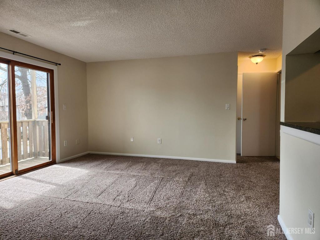 1514 Ravens Crest Drive, Plainsboro, NJ 08536